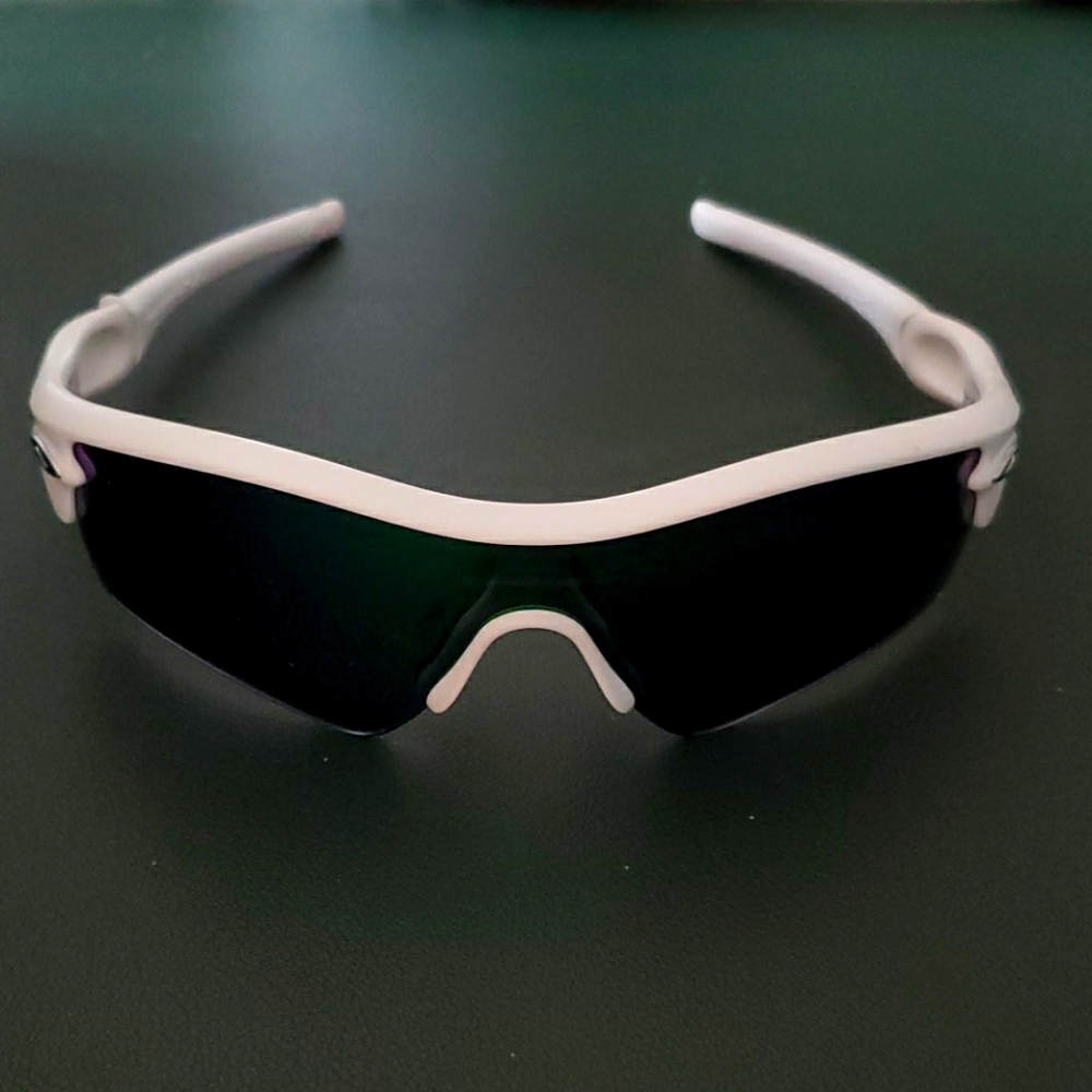 Mens performance sunglasses